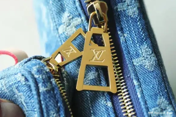 Aaa replica bags MM LOUIS VUITTON Croissant 0509